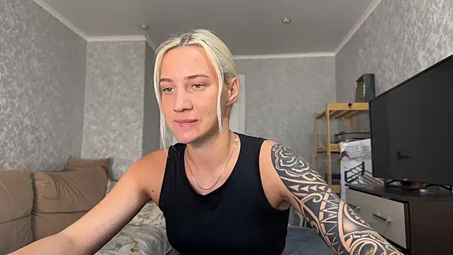 AnneBall live sex cam