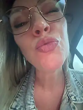 Sacha-xx live sex cam