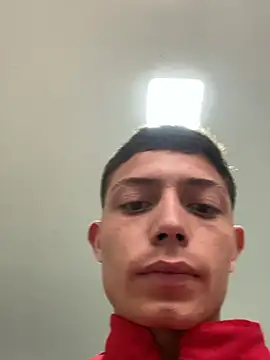 santiObrero live sex cam