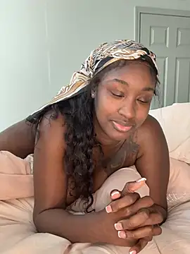 ToyaThick live sex cam