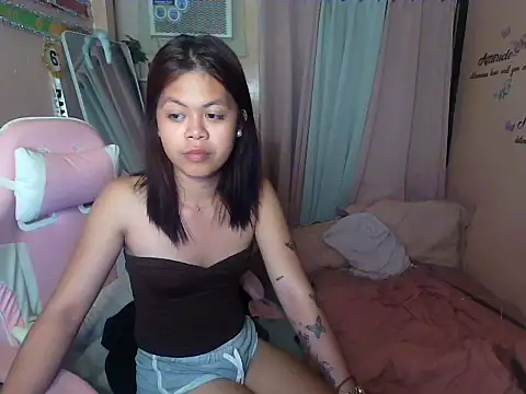 young_salsalita live sex cam