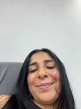 Meganmilk1 live sex cam