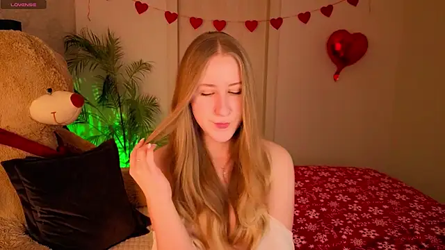 CassieReborn live sex cam