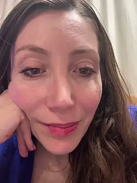 HellaryTourent's cam snapshot