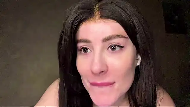 ToriHellberg's cam snapshot