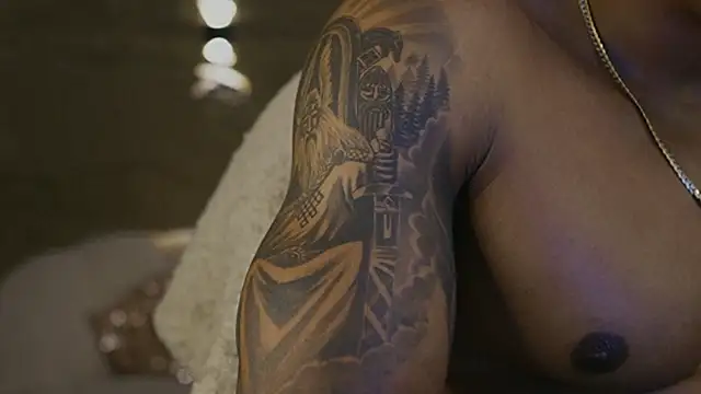 Logan_Varela live sex cam