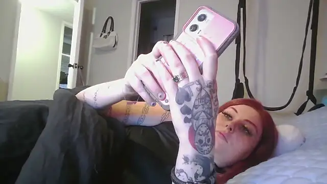 SpiderRose444's cam snapshot