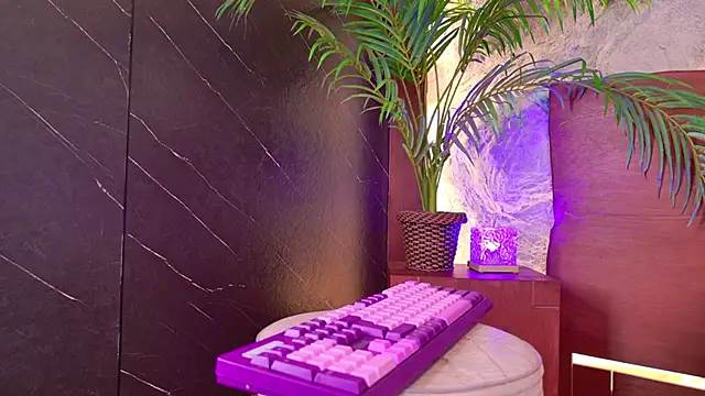 Rolyloren_'s cam snapshot