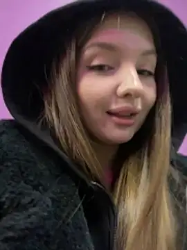 KrisMagnoly's cam snapshot