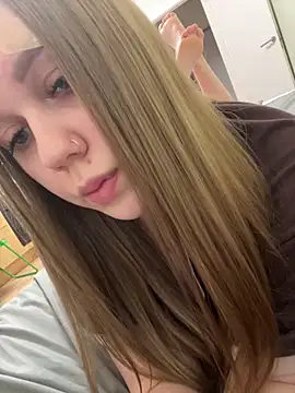 Marylallka5 live sex cam