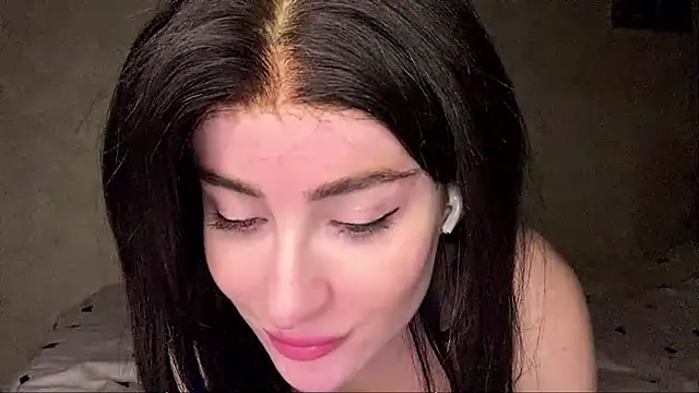 ToriHellberg's cam snapshot