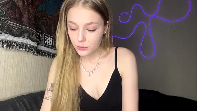 CassandraMur's cam snapshot