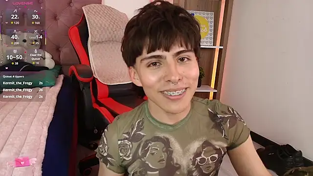 PepperTwink live sex cam