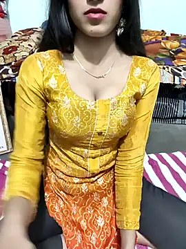 Yours-Zeenat's cam snapshot