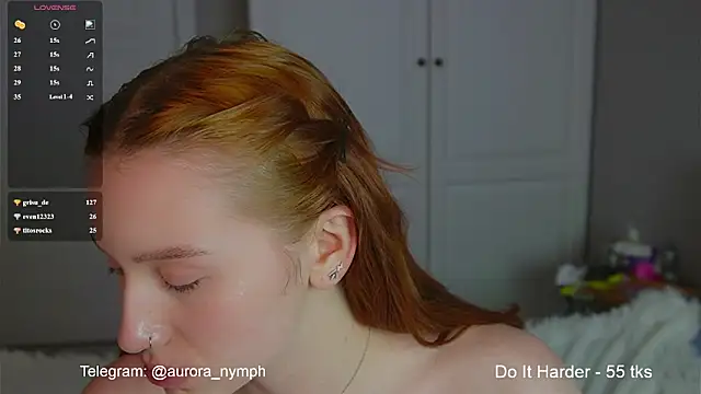 gingerofaurora's cam snapshot