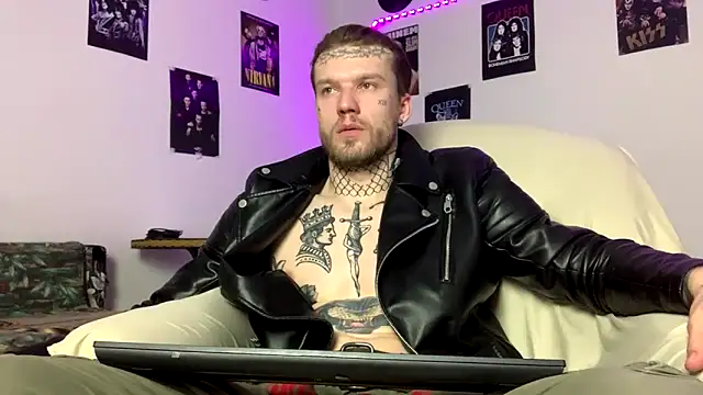 Huntall77 live sex cam