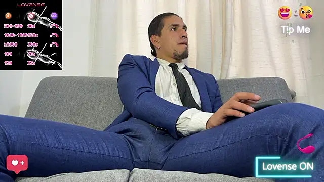 Tom_blunt96 live sex cam