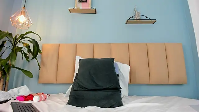 alanna_mg_'s cam snapshot