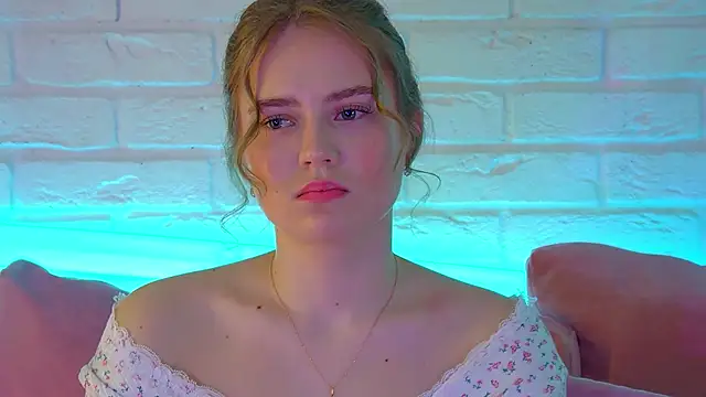 SelinSwarovski live sex cam