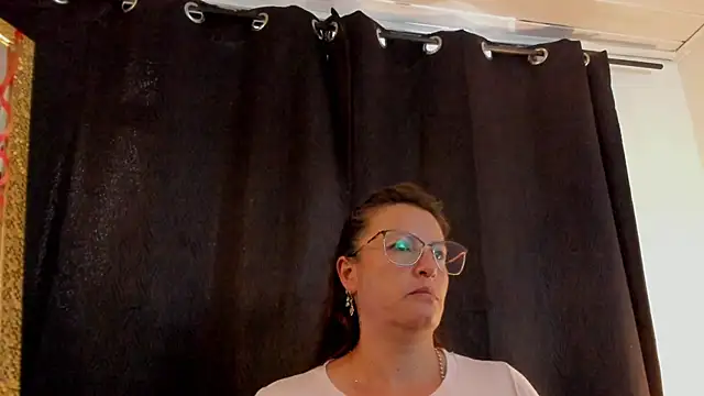 alice_h4rt's cam snapshot