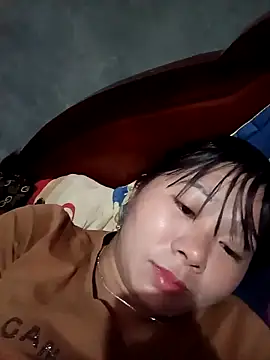 vangkt-cute live sex cam