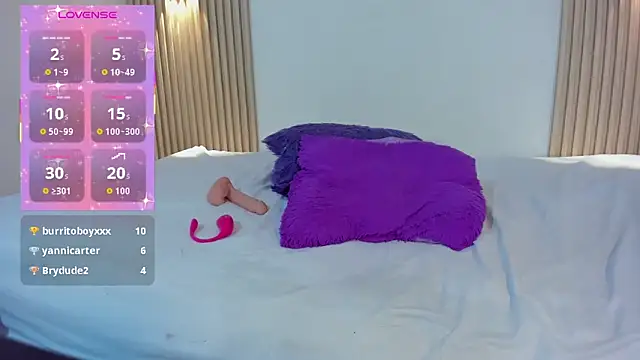 LaylaEmber's cam snapshot