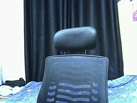 Horny-slut_'s cam snapshot