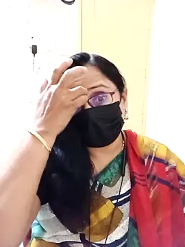 Ananya_flower's cam snapshot