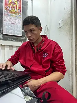 santiObrero live sex cam