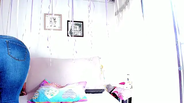 selena_jhonson's cam snapshot