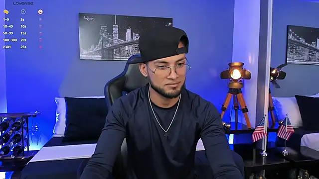 Max_Conor1 live sex cam