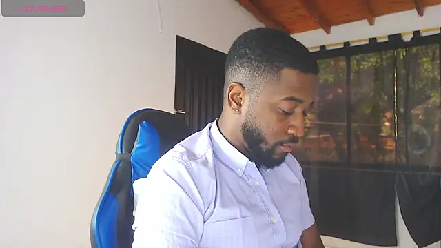 Drake_Nassir4 live sex cam