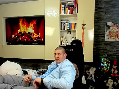 SpartacusDaddy48's cam snapshot