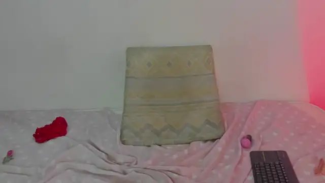 Nikki__uwu's cam snapshot