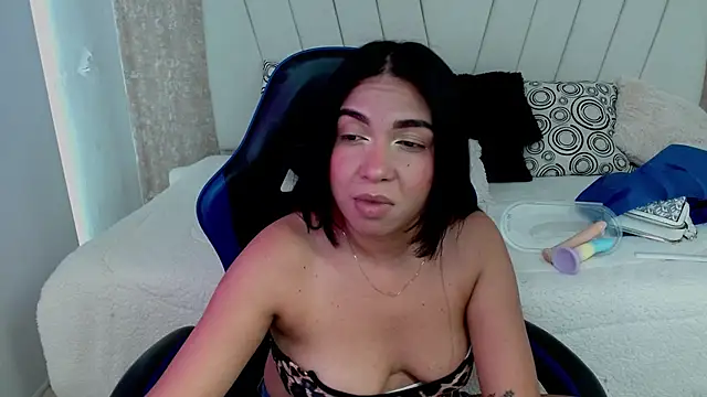 AliceSmity_'s cam snapshot