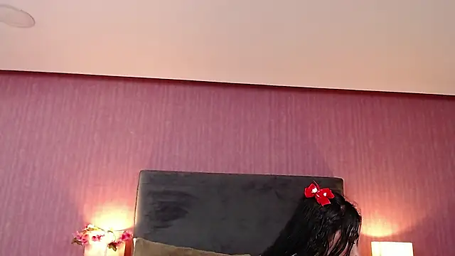 ArianaRosee_'s cam snapshot