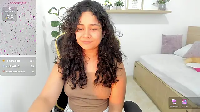 rossie_lanie_'s cam snapshot