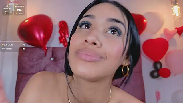 sophiacuttee live sex cam