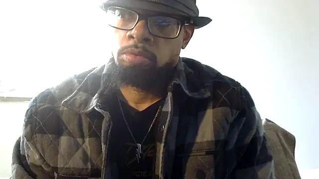 WhiskeyWood_DuhGOD's cam snapshot