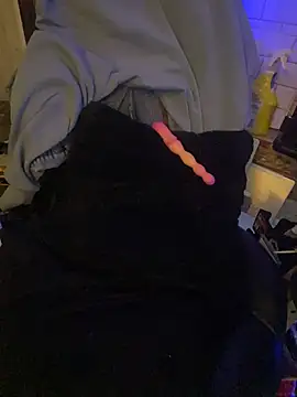 Twist_N_Tease's cam snapshot