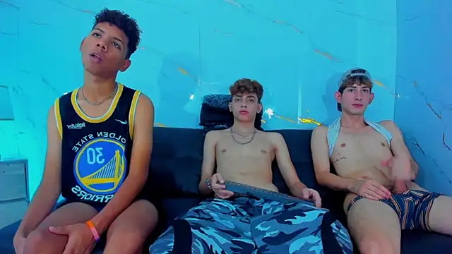 Spicy_guys's cam snapshot