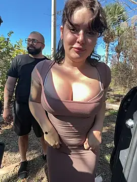 mangolini_parrocini live sex cam