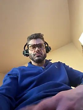 Strokeking4u live sex cam