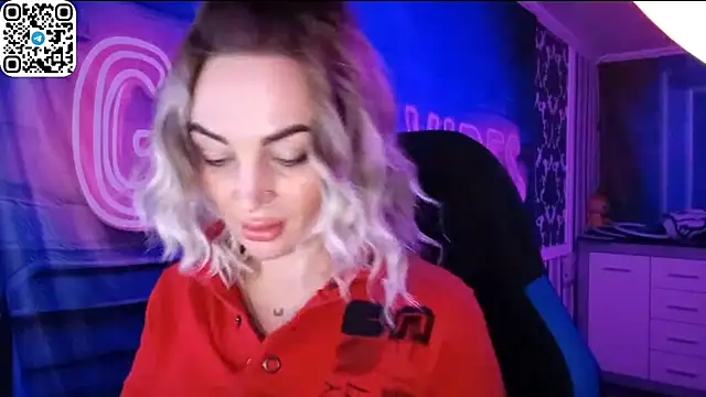 Vellora_'s cam snapshot