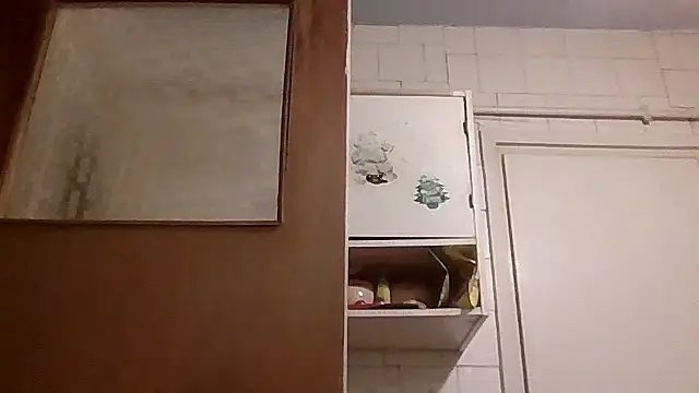 mariusica1@xh live sex cam