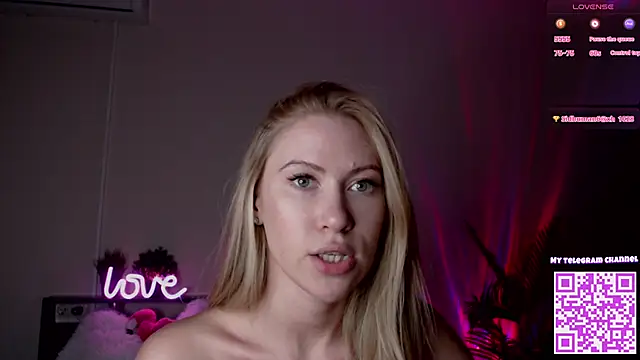 LizaBelle_'s cam snapshot