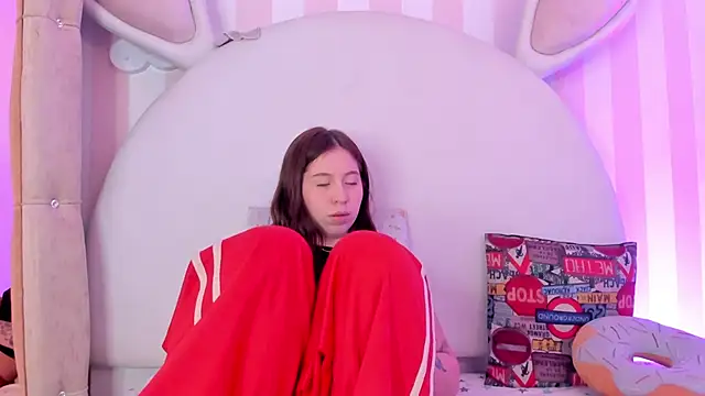 IsaxHanna's cam snapshot