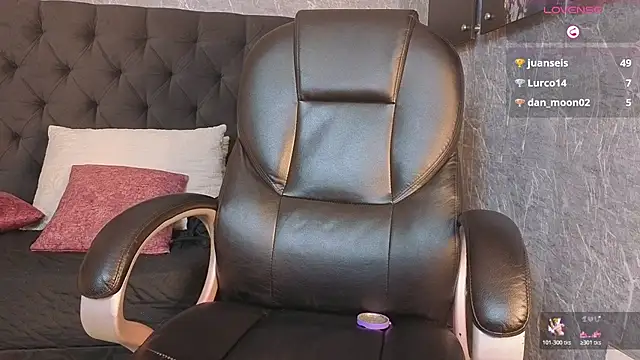 aria__monroe's cam snapshot