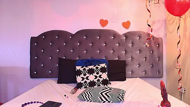 Lara_pons's cam snapshot