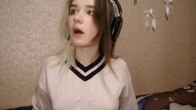 MilaTyan's cam snapshot